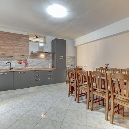 Appartamento Mileva House 치비타베키아 외부 사진